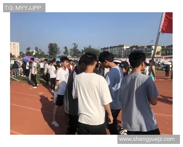 登州路小学足球明星展现青春风采助力校园体育发展新篇章