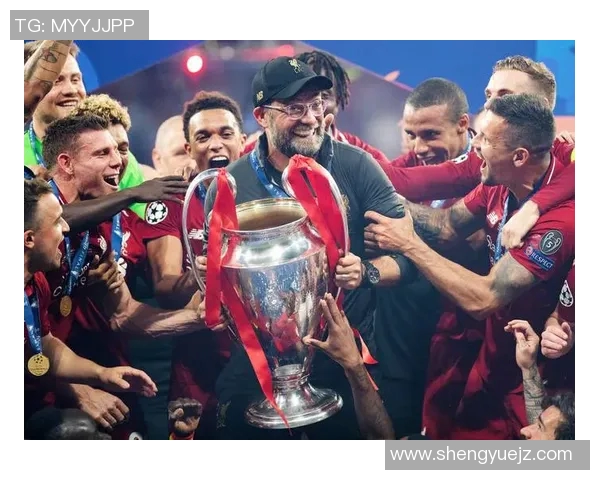 英国足球明星基恩的传奇生涯与对足球的深刻影响分析 英国足球明星基恩的传奇生涯与对足球的深刻影响分析